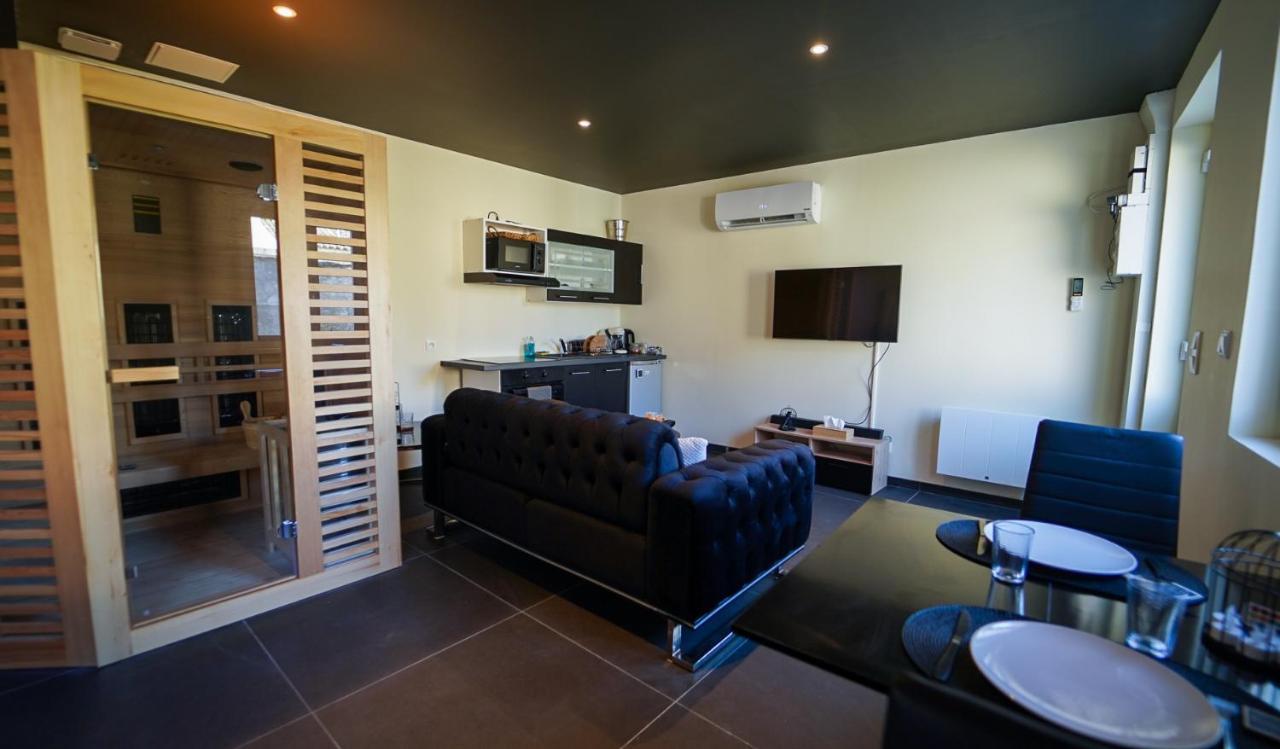 Magnifique Duplex Avec Jaccuzi, Sauna Et Cinema Room Privatif Fontenoy  Exteriör bild