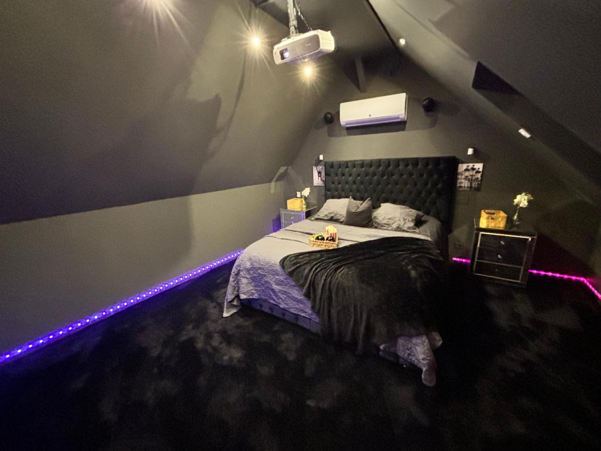 Magnifique Duplex Avec Jaccuzi, Sauna Et Cinema Room Privatif Fontenoy  Exteriör bild